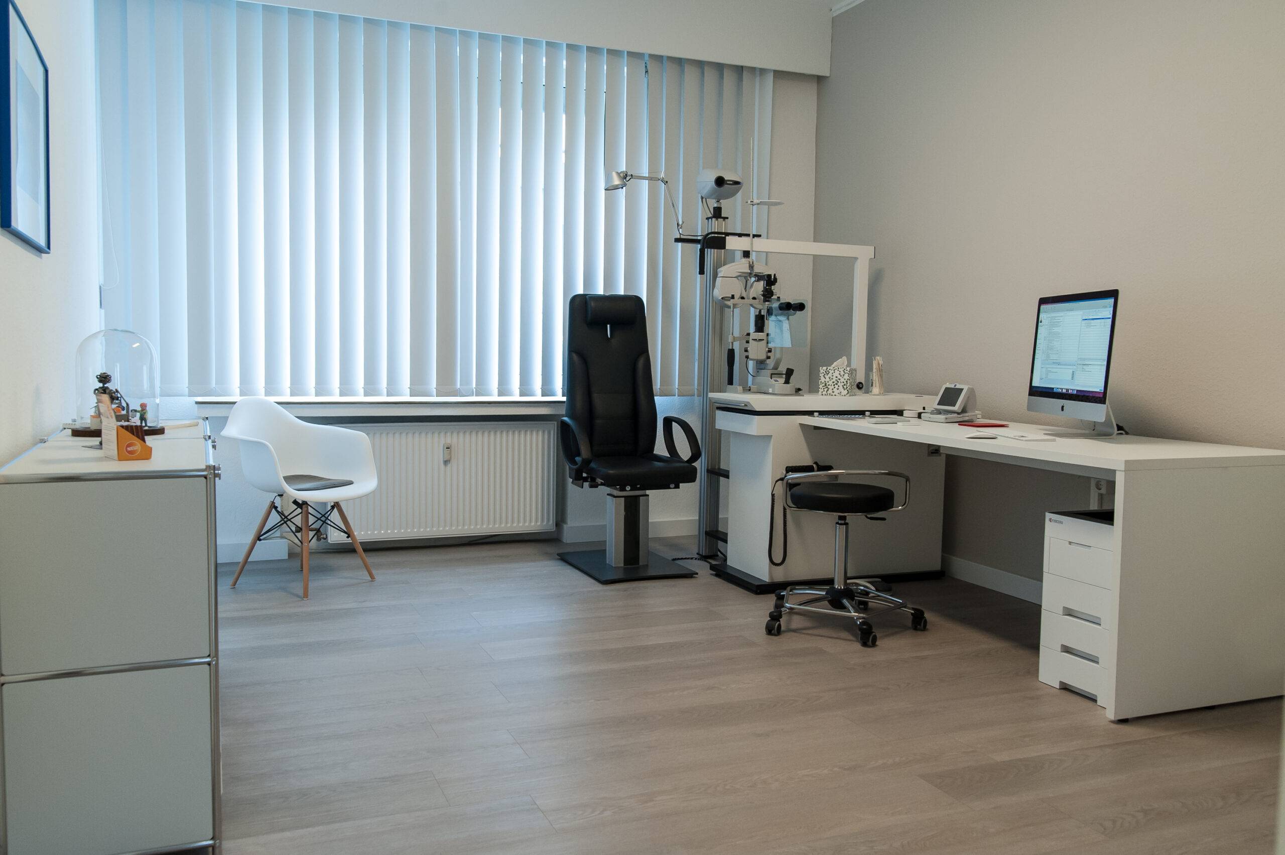 Augenarzt Behandlungsraum 1